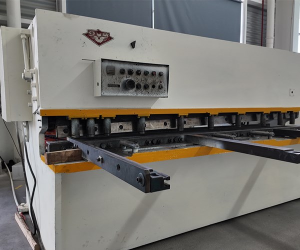 廠(chǎng)房設(shè)備